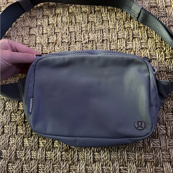 lululemon athletica Belt Bag in Gray - Picture 4 of 5